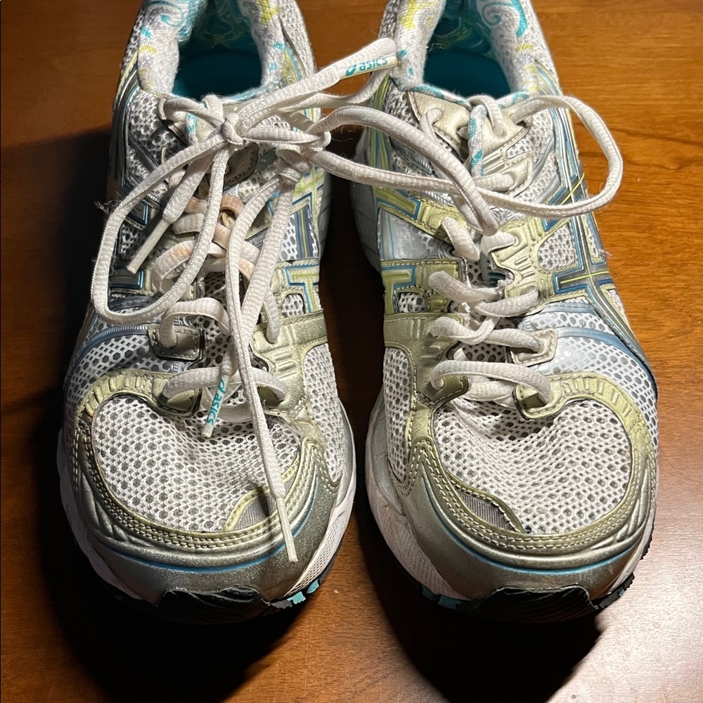 Asics Gel Hayano 17 White and Gray Sneakers with Green Blue Highlights 8.5